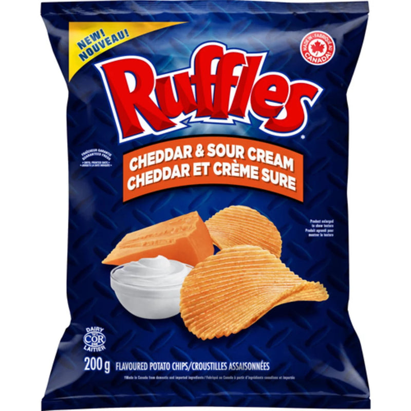Ruffles Cheddar & Sour Cream Potato Chips, 200 g