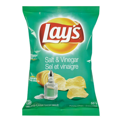 Lay's Salt & Vinegar Potato Chips, 66 g