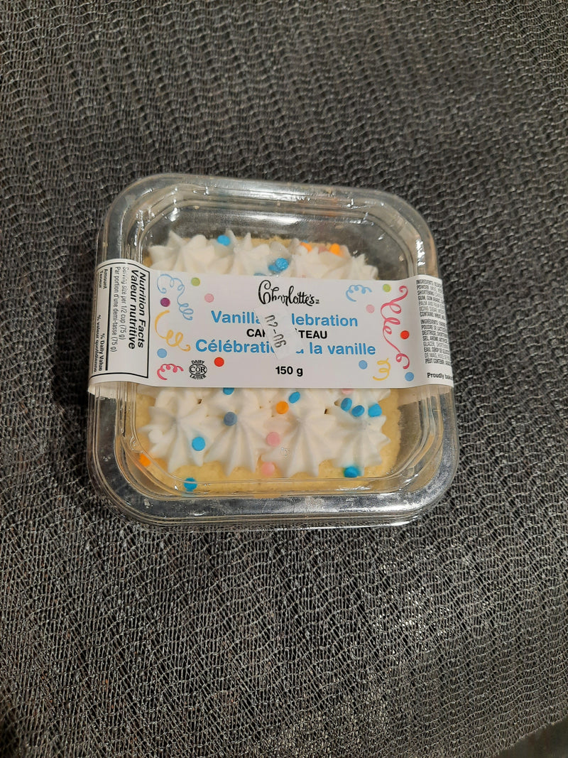 SINGLE VANILLA SQUARE CAKE