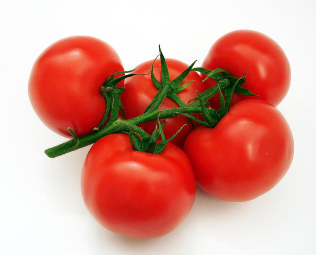 Vine Tomatoes (Cluster)