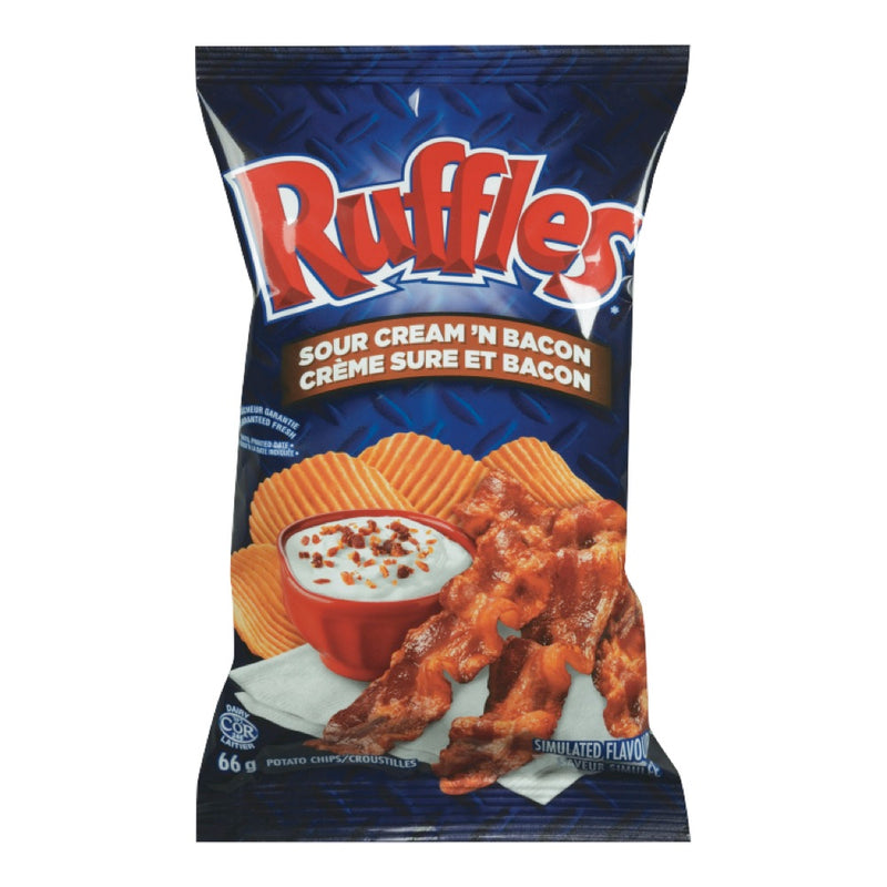Ruffles Sour Cream 'N Bacon Potato Chips, 66 g
